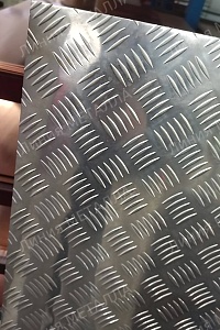 Алюминиевый лист рифлёный 3х1500х3000 квинтет (АМг2Н2Р) фото №2