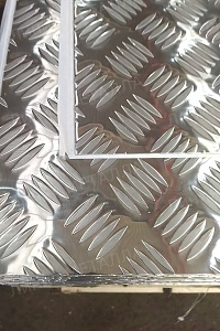 Алюминиевый лист рифлёный 1,2х1200х2000 квинтет (АМг2Н2Р) фото №3
